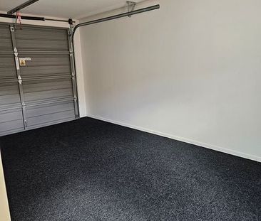 Modern 3BR Townhouse in Hoon Hay! - Photo 4