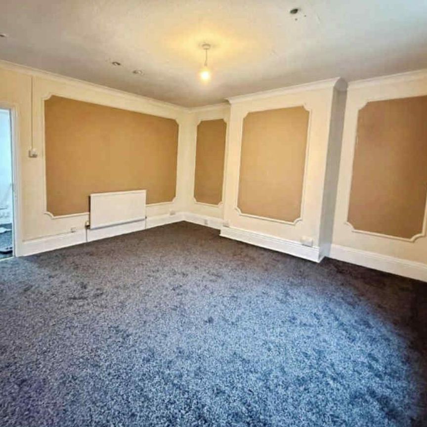 5 Bed Detached House, Moorgate Road, S60 - Photo 1