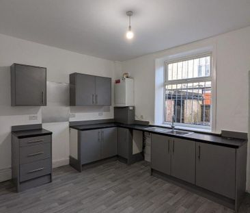 2 bedroom terraced house to rent - Photo 5