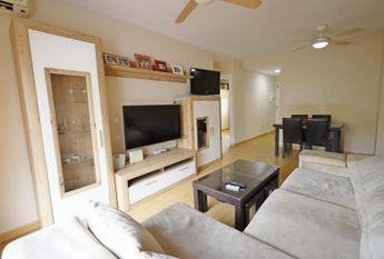 Fantástico ático dúplex en Benalmádena de dos dormitorios con estupendas vistas. – ben414mm