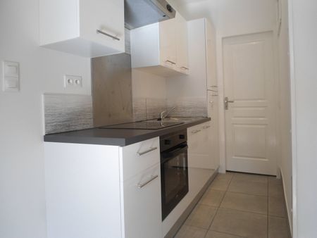 Location Appartement 2 pièces 31m² COGNAC 16100 - Photo 5