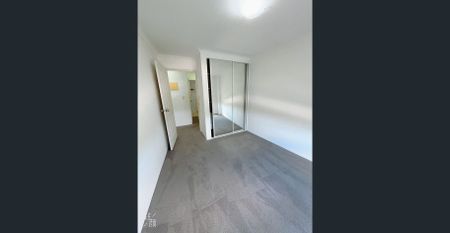 Fully Furnished-Super view 3 bedroom 2 bathroom apartment! Timber floor for whole apartment! - Photo 5