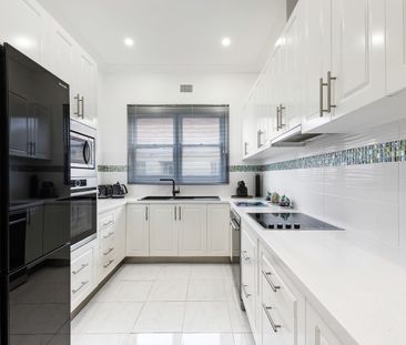 10 Elphinstone Street, Cabarita NSW 2137 - House For Rent | Domain - Photo 6