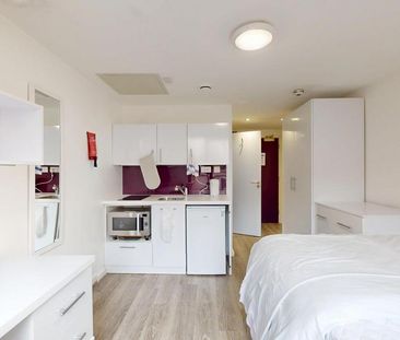 Studio to rent - Photo 2