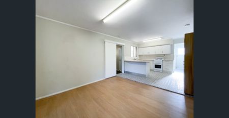 AFFORDABLE FOUR BEDROOM KORORA HOME - Photo 2