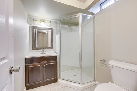 For Lease - 2369 Coldstream Drive, Burlington, Ontario - Photo 4