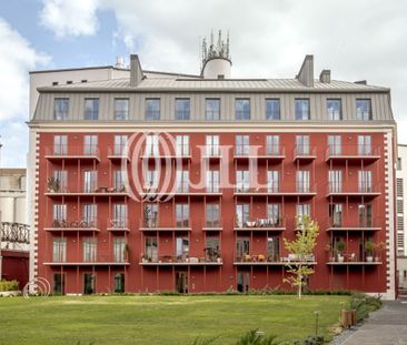 2 room luxury Flat for rent in Beato, Lisbon - Photo 1