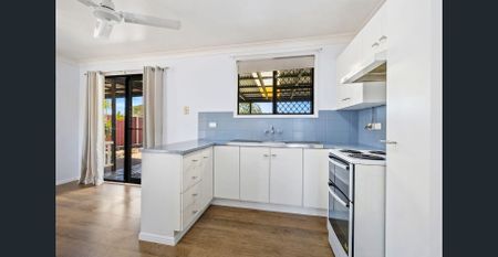 BUXTON BEAUTY! - Photo 5