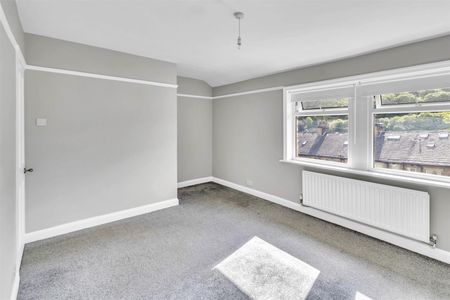 2 bed terraced house to rent in Halifax Road, Ripponden, Sowerby Bridge - Photo 5