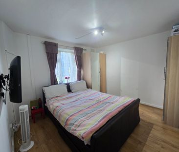 2 bed flat to rent in Christchurch Avenue, Harrow, HA3 - Photo 5