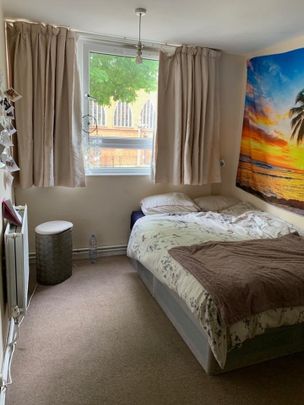 4 Bed Flat, Rutley Close, SE17 - Photo 1