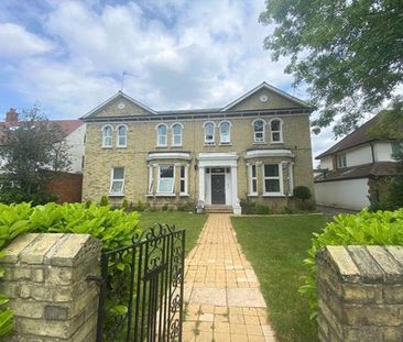 Coombe Lane, Raynes Park, London, SW20 - Photo 4