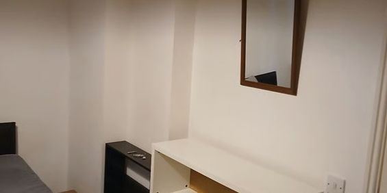 Room in a Shared Flat, Reservoir Close, CR7 - Photo 3