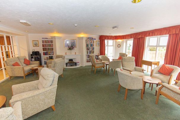 1 bedroom retirement property to rent - Photo 1