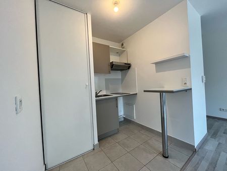 Location Appartement 1 pièce 29m² - Photo 4