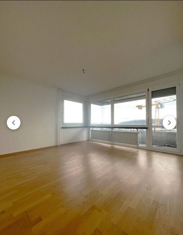 Small and thin - Photo 3