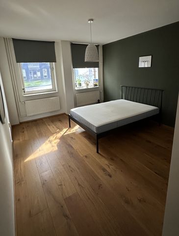 Te huur: 4-kamer appartement in het centrum van Zeist - Photo 2