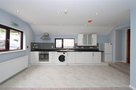 68a Castle Street, Comber, BT23 5DZ - Photo 3