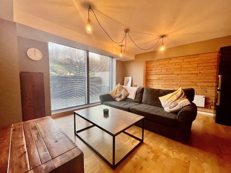 The Avenue, Leeds - Photo 2