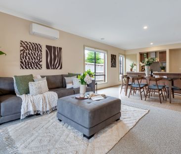 Modern Family Home - Photo 2