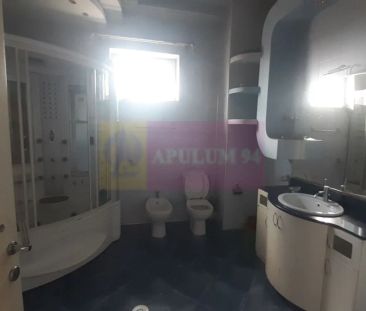Două Etaje în Vilă în zona Voluntari de Închiriat - Photo 4