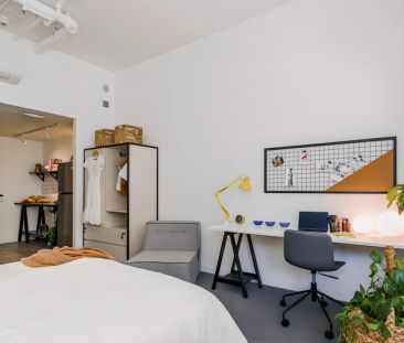 Studio Large - Photo 3