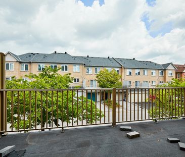 For Lease - 158 Galleria Parkway, Markham, Ontario - Photo 2