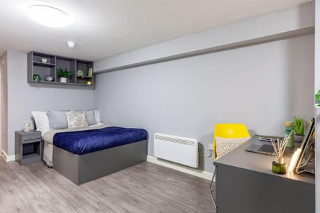 1 bedroom in a flat share to rent - Photo 5