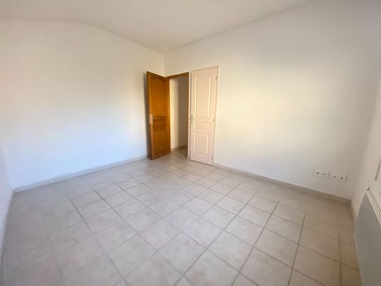 Location appartement 3 pièces, 62.28m², Lézignan-Corbières - Photo 1