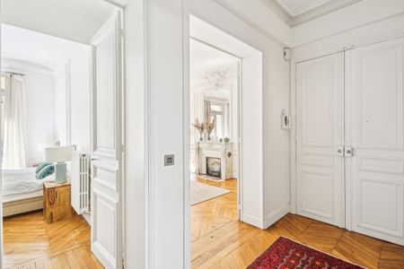 Appartement à louer à Paris 8Ème - Photo 5