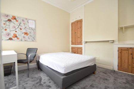 5 bedroom terraced house to rent - Photo 3