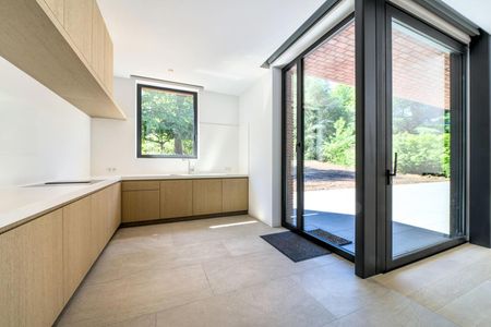 Uccle - Superbe Appartement CORBIAU (REZ) de 228 m² 3CH/3SDB - Photo 4