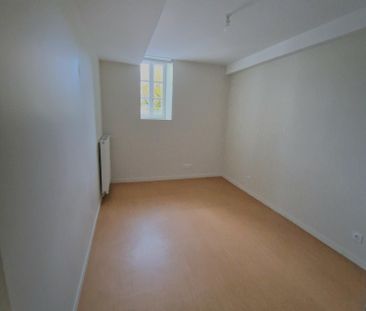 Appartement T3 au centre-ville d’Avallon - Photo 1