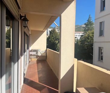 Location Appartement 3 pièces 70m² TOULON 83000 - Photo 5