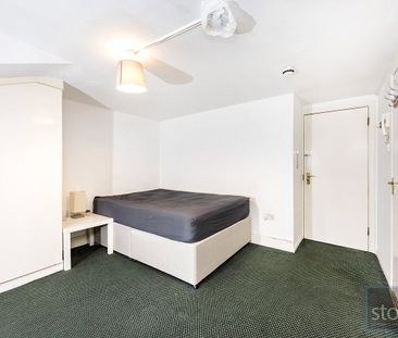 Belsize Park, London - Photo 1