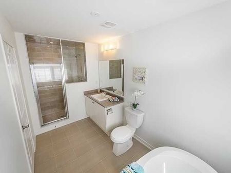 For Lease - 204 Bennett Street, Newmarket, Ontario - Photo 3