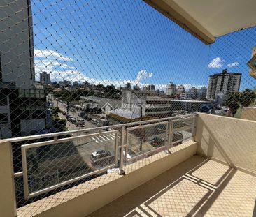 Apartamento com 2 quartos e 96m² para alugar em Estreito, Florianóp... - Foto 2