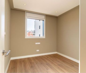 4 room luxury Flat for rent in Sabadell, Spain - Photo 5