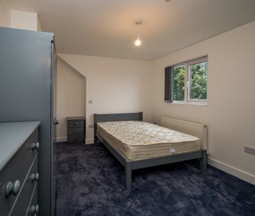 property to rent - Photo 6