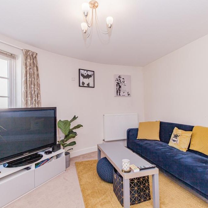 2 bedroom apartment to rent - Photo 1