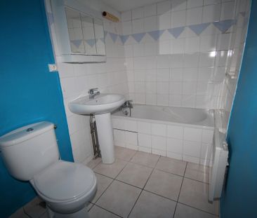 Location Appartement 2 pièces 38m² DECIZE 58300 - Photo 5