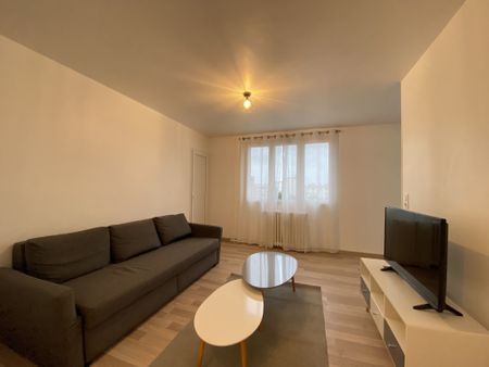 Location Appartement 4 pièces 62m² TROYES 10000 - Photo 2