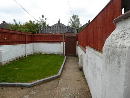 3 bedroom terraced house to rent - Photo 4