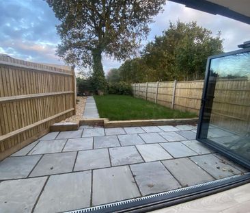 Harold Road Stubbington Fareham, Hampshire PO14 2QP - Photo 2
