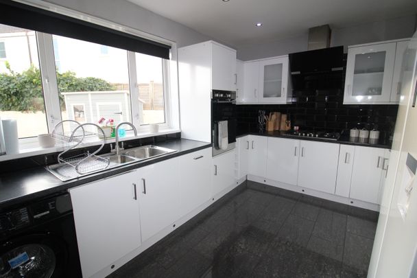 Station road, BS23 1XY, Weston-Super-Mare - Photo 1