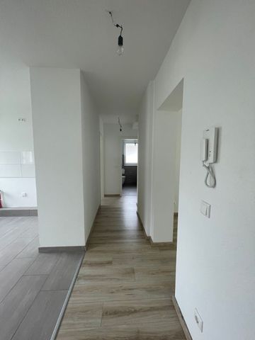 *** modernisierte 3 Zimmer Wohnung mit großem Balkon *** - Foto 4