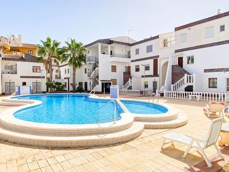 Alquiler de piso en Calle Caballito de Mar - Photo 5