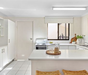In the Heart of Noosa - Two Bedroom Unit - Photo 6