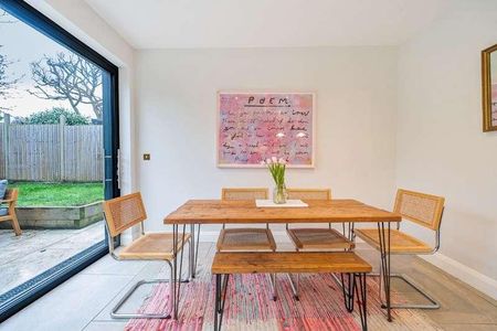 Priestfield Road, London, SE23 - Photo 4