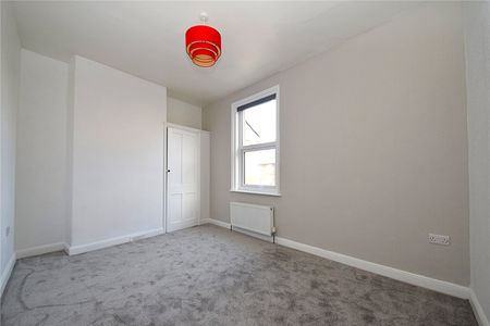 2 bed terraced house to rent in Trafalgar Street West, Scarborough, YO12 - Photo 2